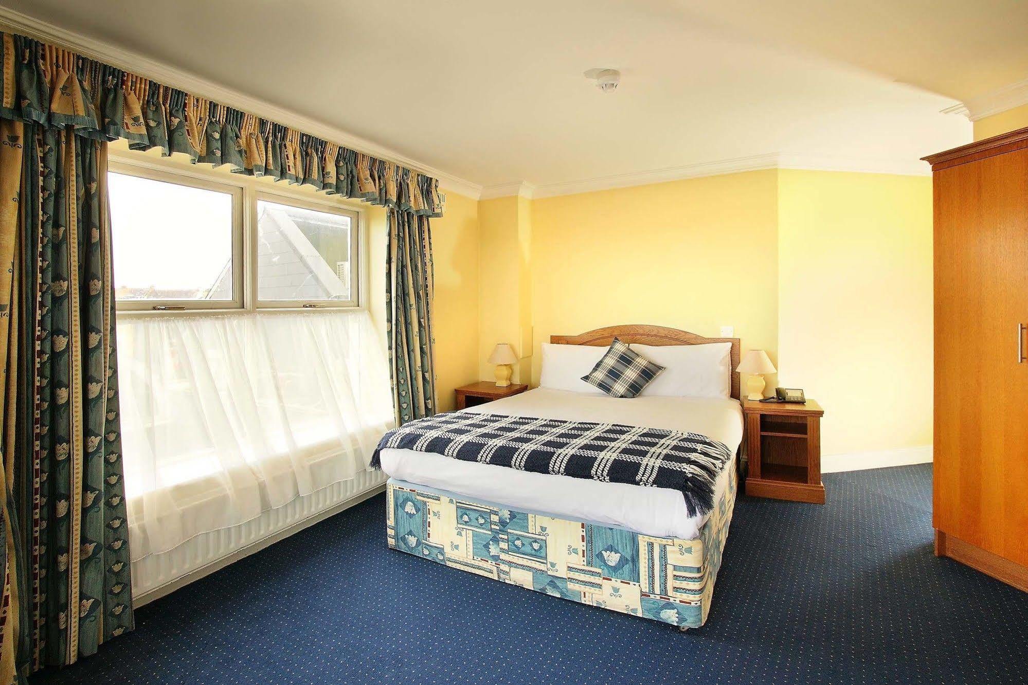 The Sands Hotel Tramore Esterno foto